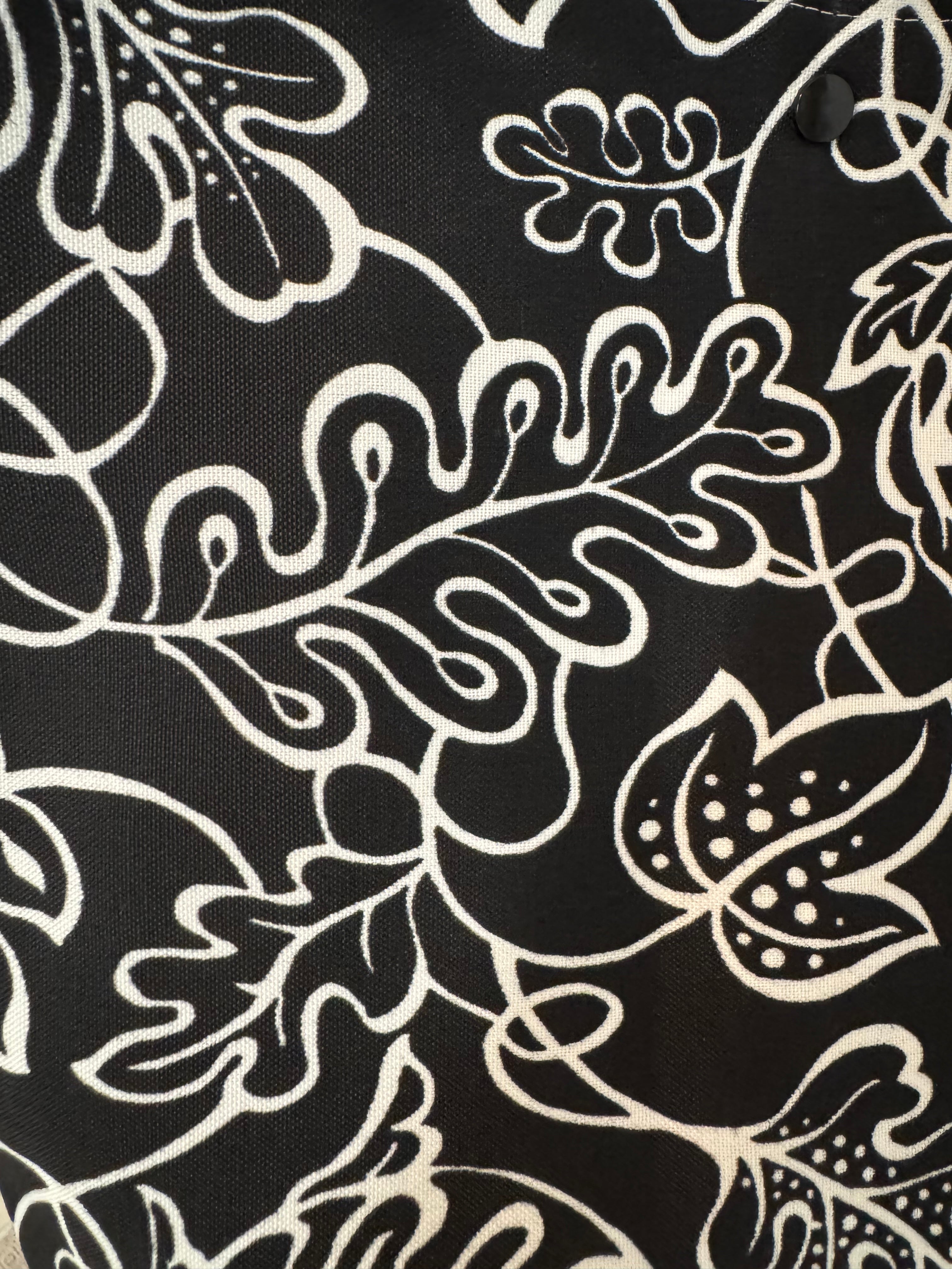 Black and White with music lining