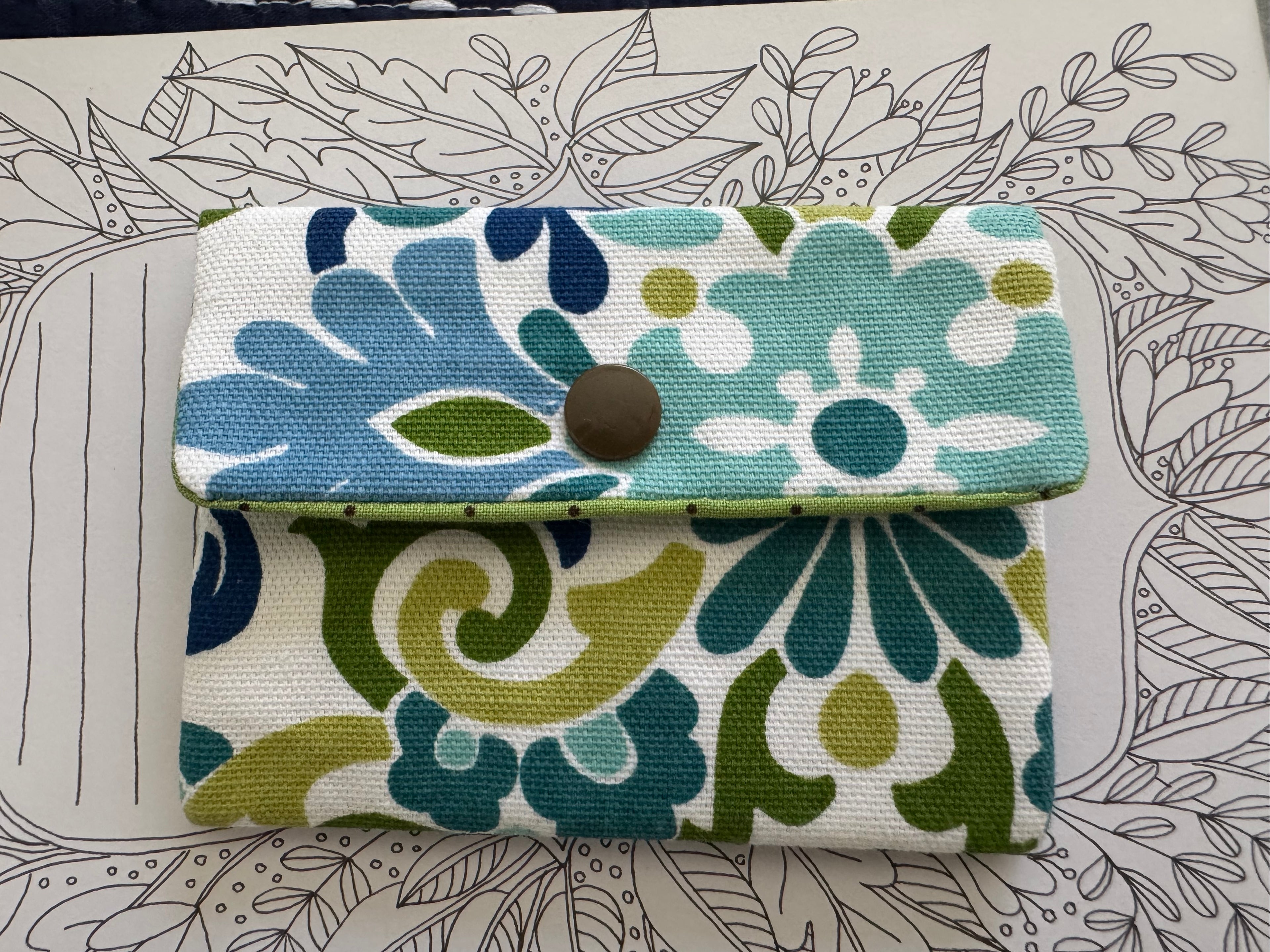 Mod Floral Card/ID Holder